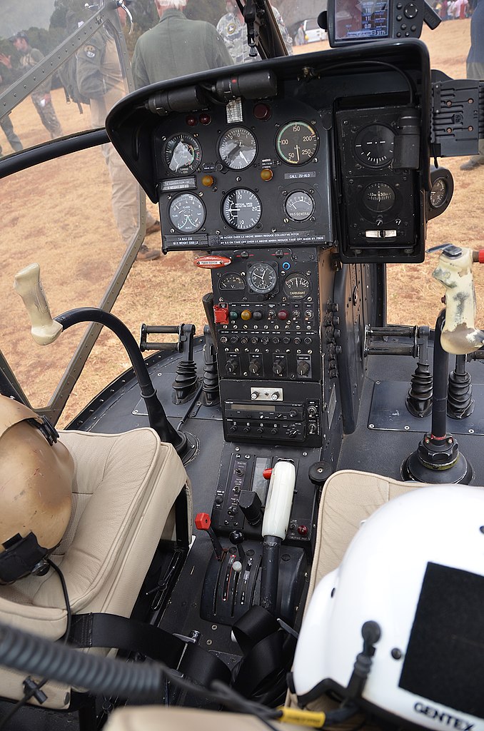 678px Cockpit Sud Aviation SE 3130 Alouette II ZU ALO (South Africa)
