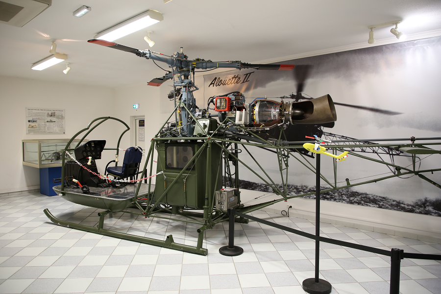 French light helicopters  Alouette II