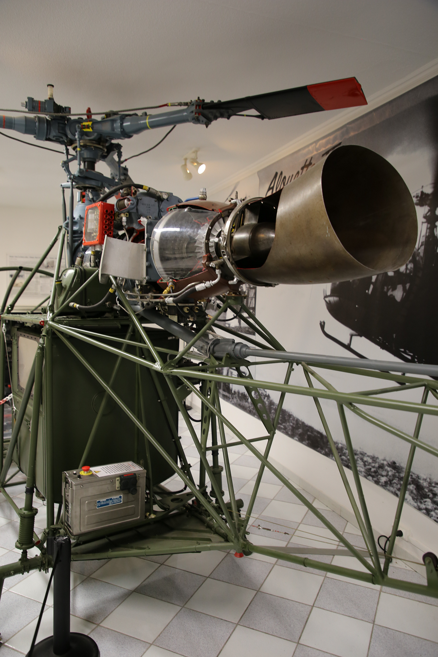 French light helicopters  Alouette II exhaust