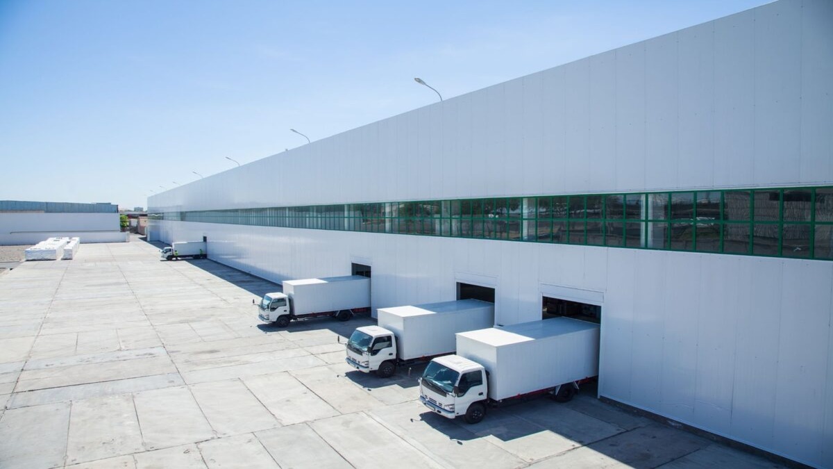 Public warehouse